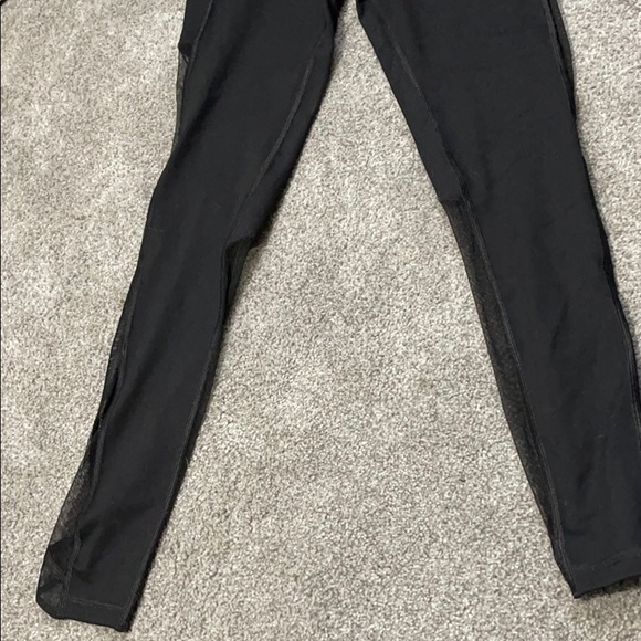BRAND NEW Victoria Secret Sport leggings - Picture 5 of 6